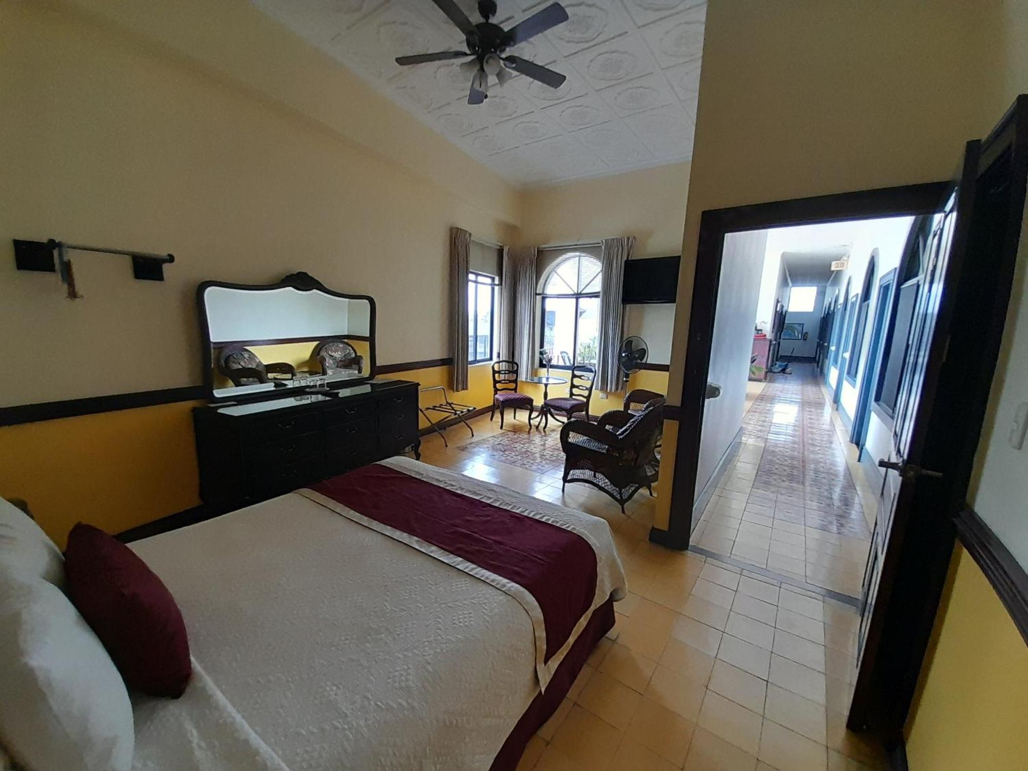 Hotel Santo Tomas / Historical Property San Jose  Luaran gambar